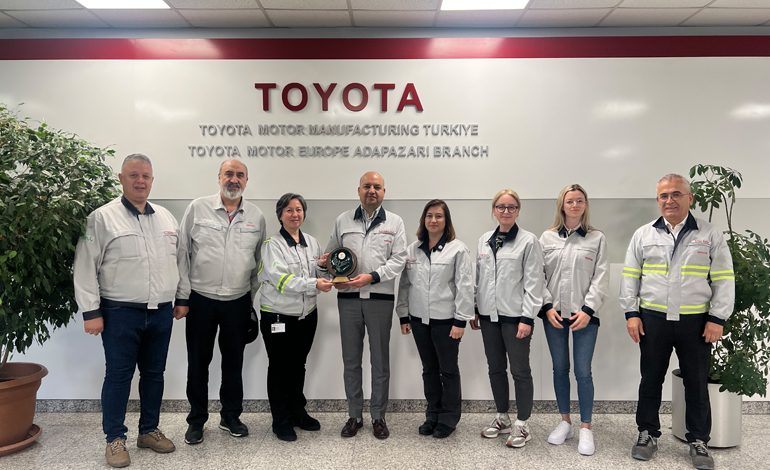 Toyota Otomotiv Sanayi Türkiye’ye Kadın Dostu Markalar’dan  Farkındalık Ödülü