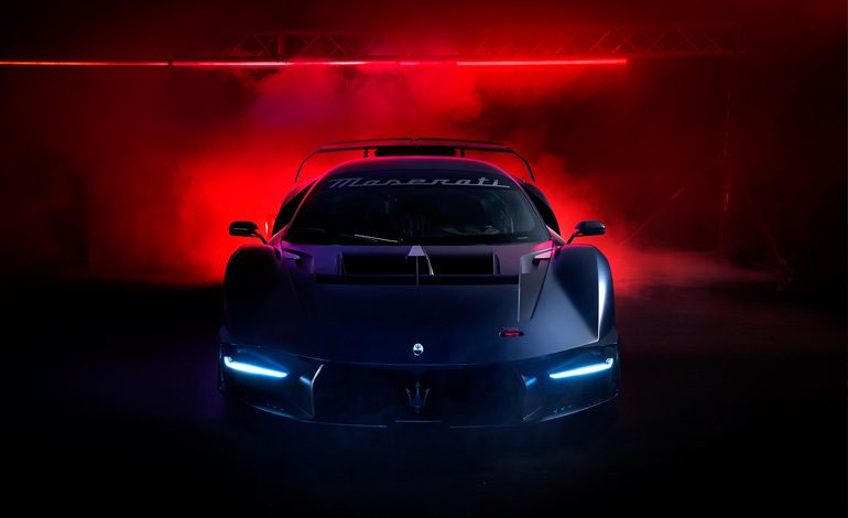 Maserati’nin Yeni Yarış Canavarı MCXtrema
