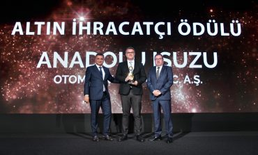 Anadolu Isuzu’ya Uludağ Otomotiv Endüstrisi İhracatçıları Birliği’nden “İhracat Başarı Ödülü” 